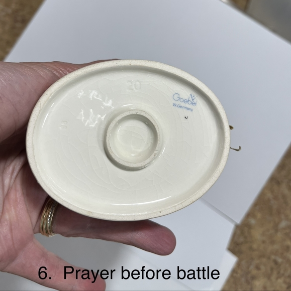 Vintage Hummel Goebel Prayer Before Battle Hummel #20 TMK 5 1970’s - Picture 2 of 3